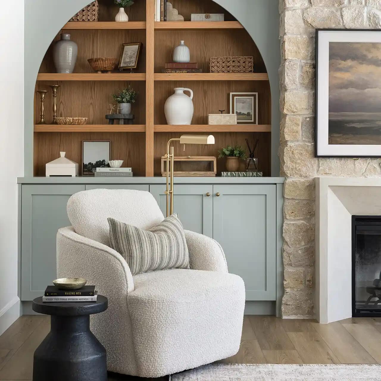 interior-designer-bountiful-utah-custom-arched-built-in-shelving